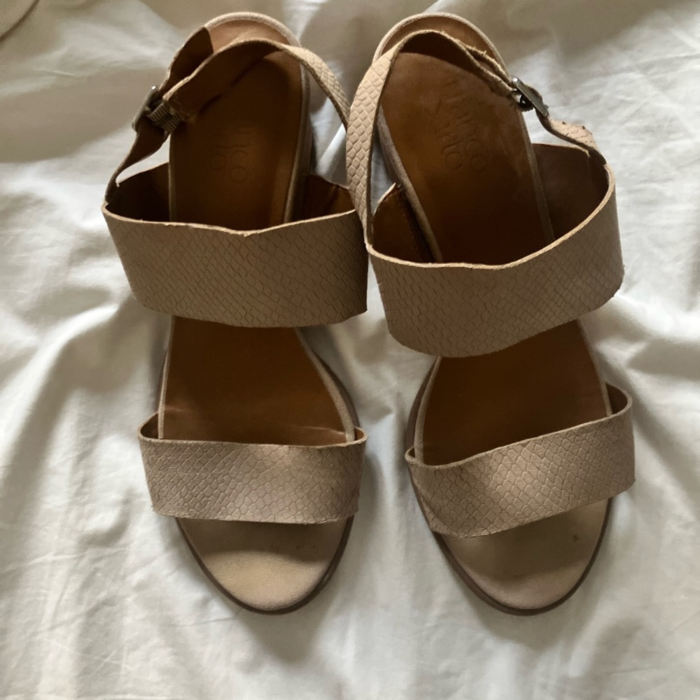 Franco Sarto Beige Textured Sandals